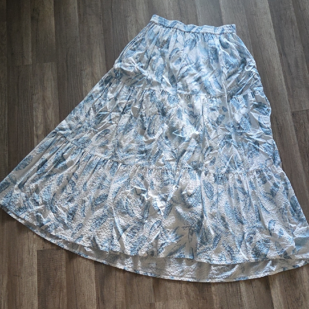 Elan White and Light Blue Tiered Skirt